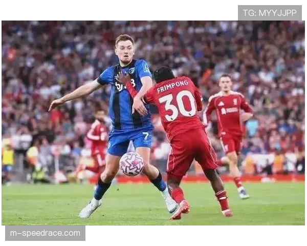 传闻：多家英超俱乐部派球探考察勒沃库森边卫弗林蓬